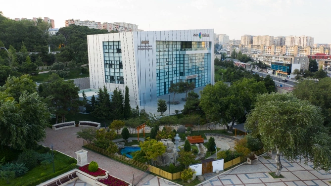 Xətaidə yerləşən Heydər Parkı yenidənqurma işlərindən sonra istifadəyə verildi — FOTOLAR Xətaidə yerləşən Heydər Parkı yenidənqurma işlərindən sonra istifadəyə verildi — FOTOLAR