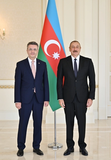 İlham Əliyev Almaniyanın yeni səfirinin etimadnaməsini qəbul etdi — YENİLƏNİB