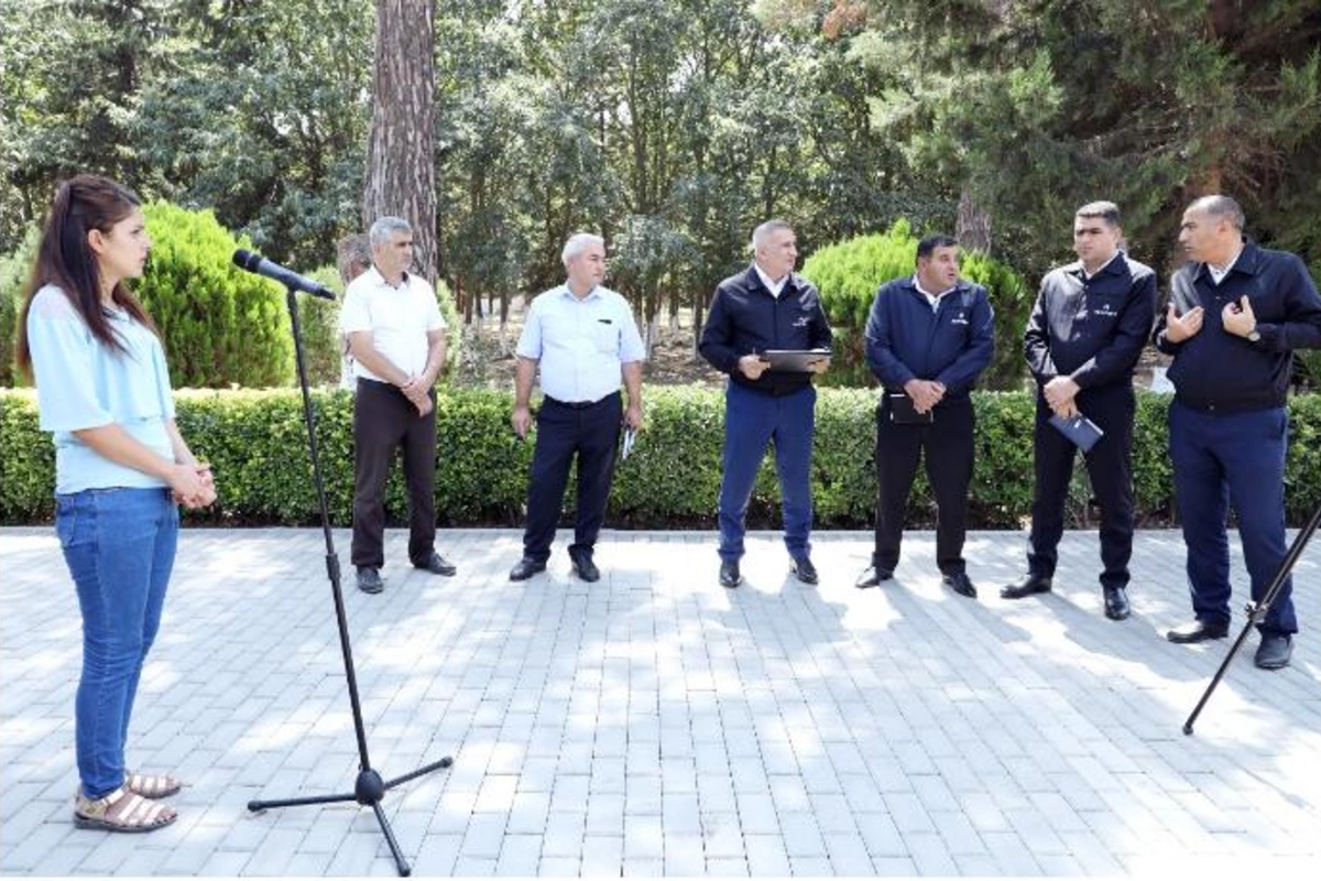 Biləsuvarda vətəndaşların qaz təsərrüfatına dair sualları cavablandırıldı — FOTOLAR