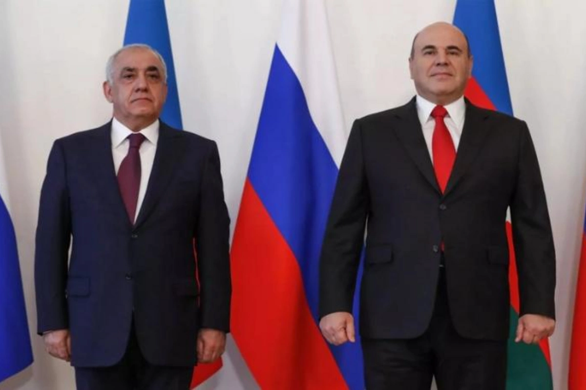 Mişustin Əli Əsədova zəng etdi
