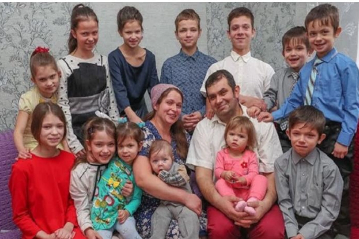 Rusiyada “qəhrəman ana”lara 1 milyon rubl veriləcək
