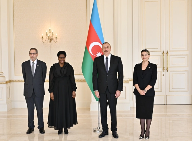 İlham Əliyev Cənubi Afrika Respublikasının yeni səfirinin etimadnaməsini qəbul etdi — YENİLƏNİB
