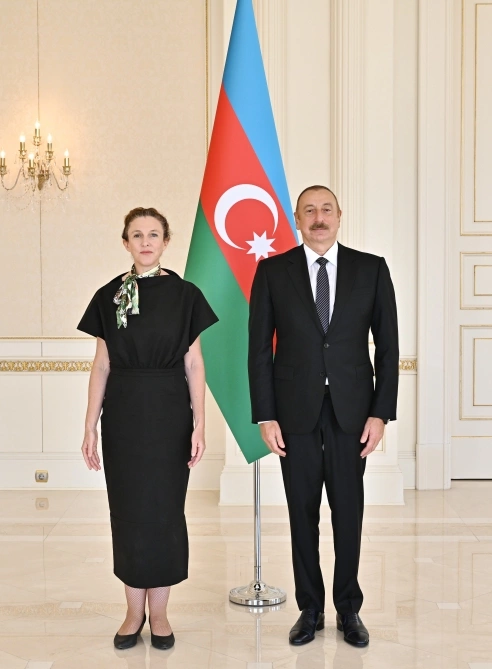 İlham Əliyev Yeni Zelandiyanın yeni səfirinin etimadnaməsini qəbul etdi — YENİLƏNİB İlham Əliyev Yeni Zelandiyanın yeni səfirinin etimadnaməsini qəbul etdi — YENİLƏNİB