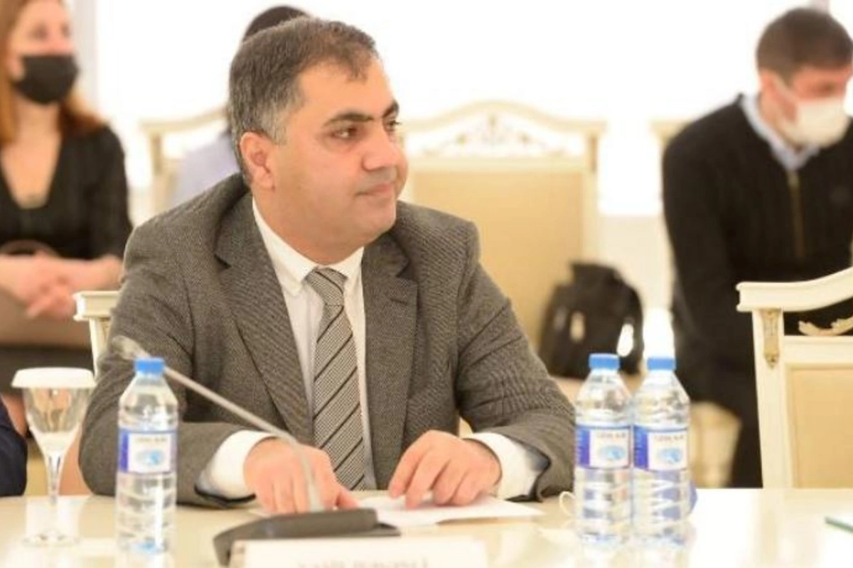 Baş redaktor: “Bəzi KİV-də peşə etikası prinsipləri pozulur”