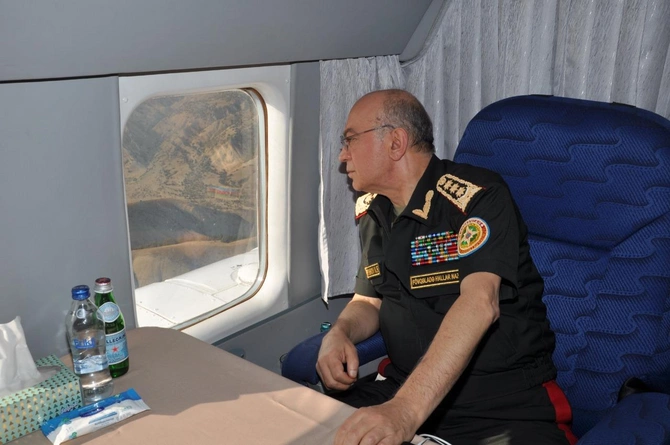 Kəmaləddin Heydərov yanğın baş verən əraziyə getdi, xüsusi müşavirə keçirdi — YENİLƏNİB/FOTO + VİDEO