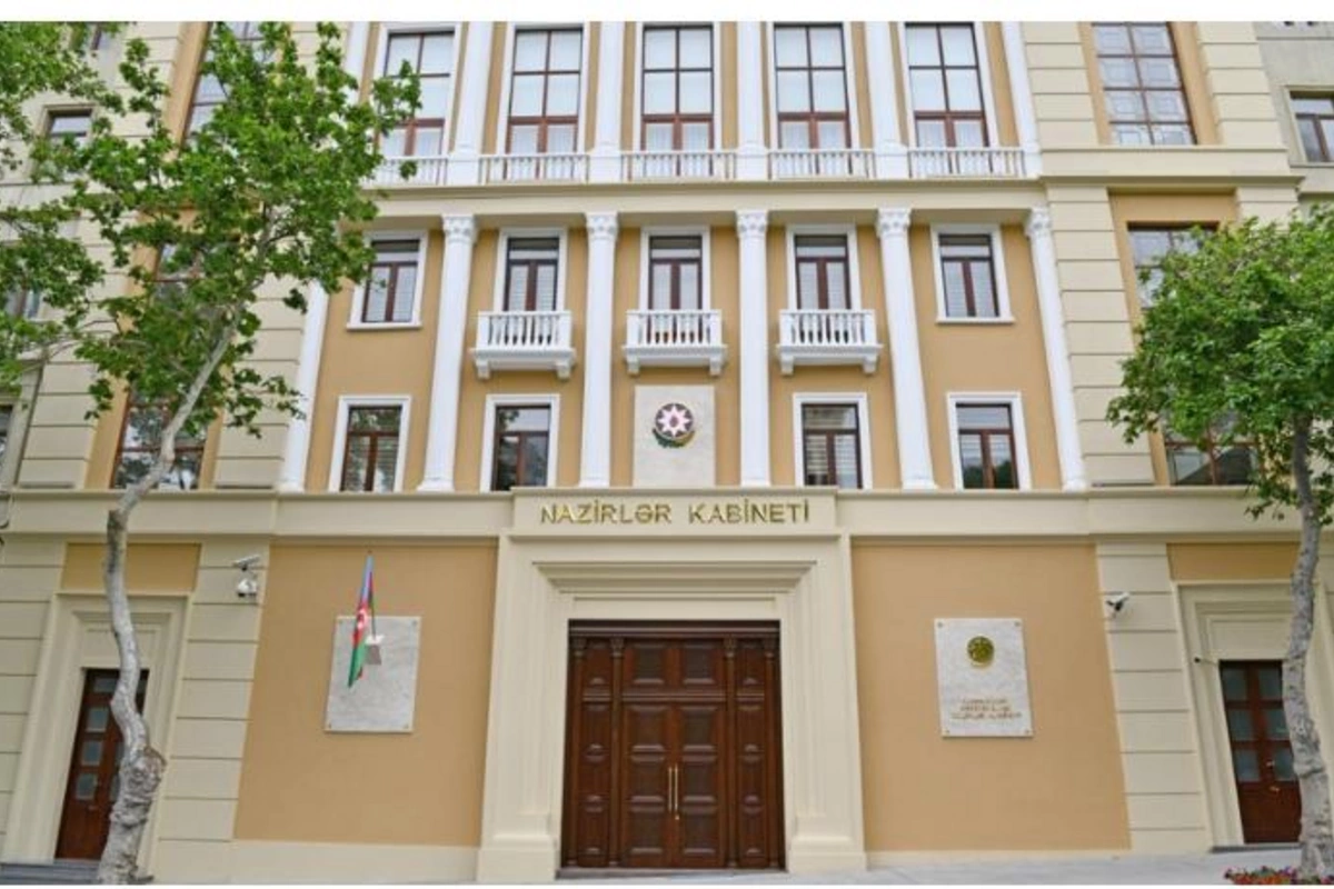 Tələbə qəbulu ilə bağlı ödənişli xidmətlərə görə bəzi şəxslərə güzəştlər edilib