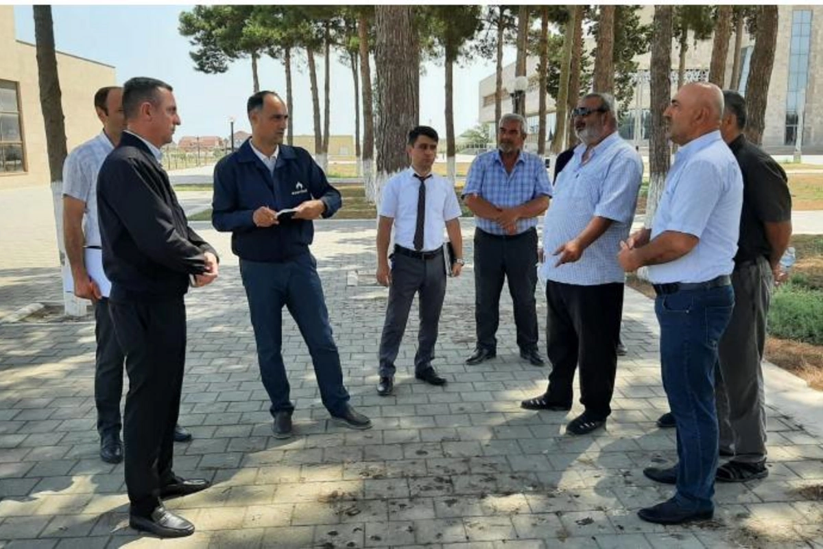“Açıq mikrofon” aksiyasında Neftçala sakinləri qazla bağlı problemlərini bildirdilər — FOTOLAR