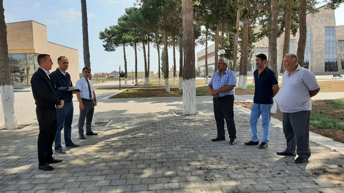 “Açıq mikrofon” aksiyasında Neftçala sakinləri qazla bağlı problemlərini bildirdilər — FOTOLAR “Açıq mikrofon” aksiyasında Neftçala sakinləri qazla bağlı problemlərini bildirdilər — FOTOLAR