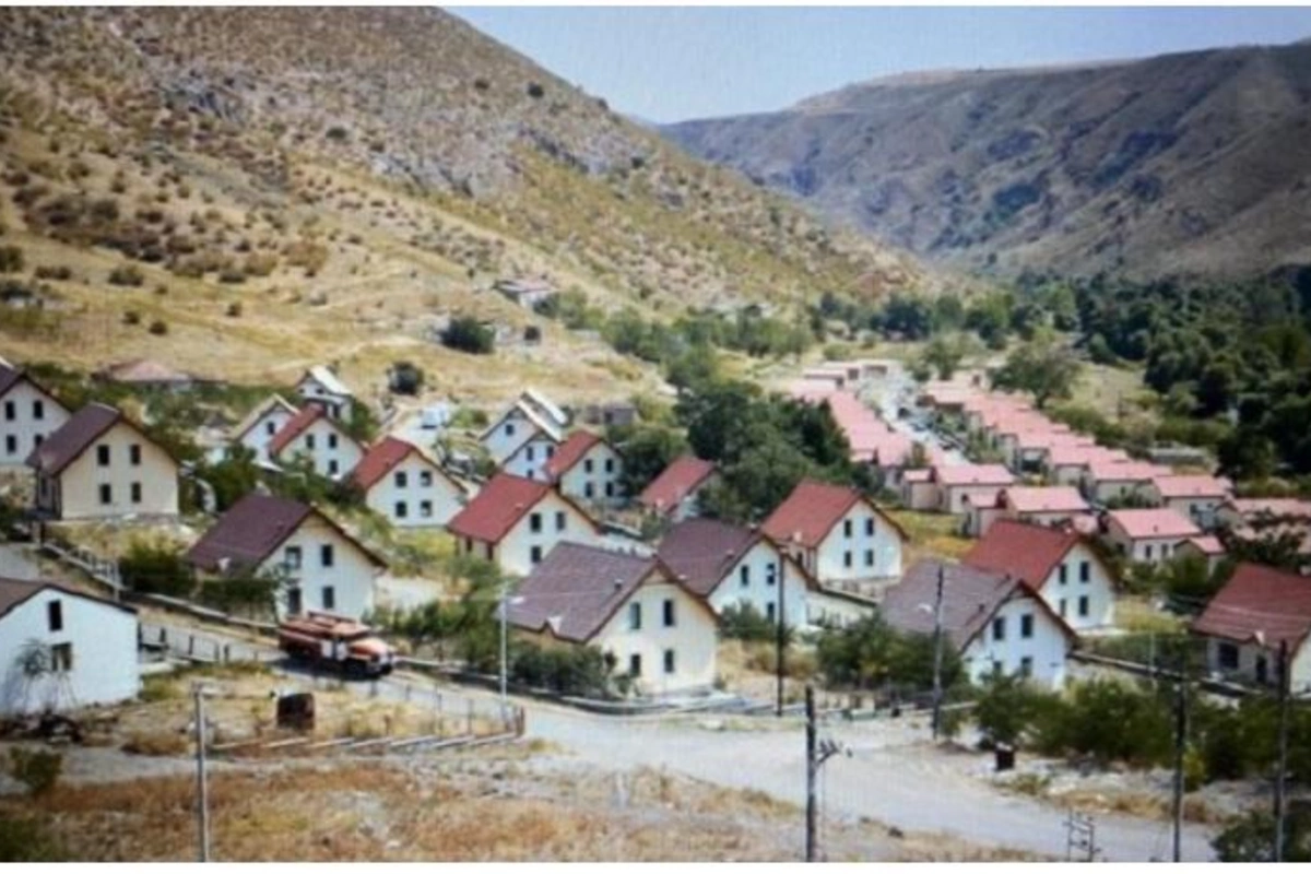 Ermənilərin çoxu Laçını tərk etdi