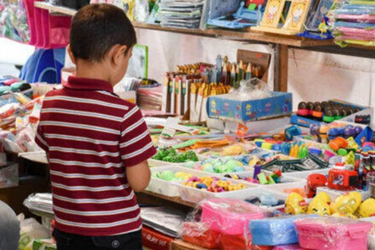 Valideynlərə şad xəbərlər: Ucuz məktəbli yarmarkaları açıldı — QİYMƏTLƏR