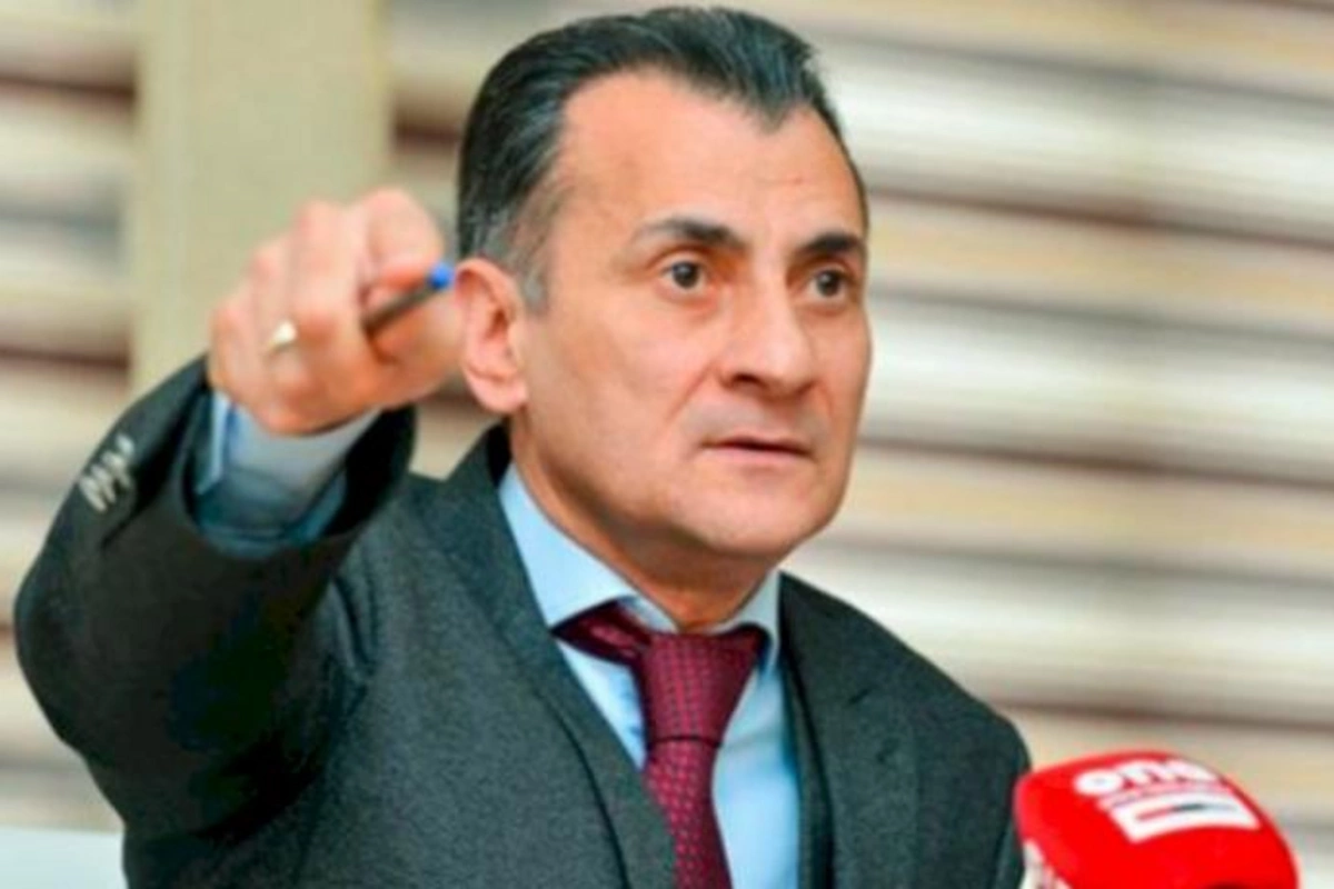 Mirşahindən tənqidlərə cavab: “Başınızın yerində olub-olmadığını yoxlayın!”