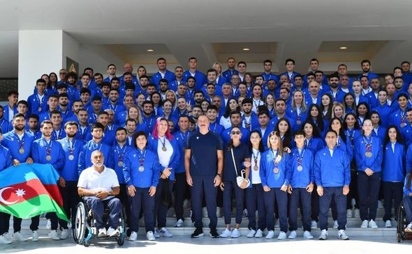 Prezidentlə xanımı İslamiadada uğur qazanmış idmançılarla görüşdü — YENİLƏNİB