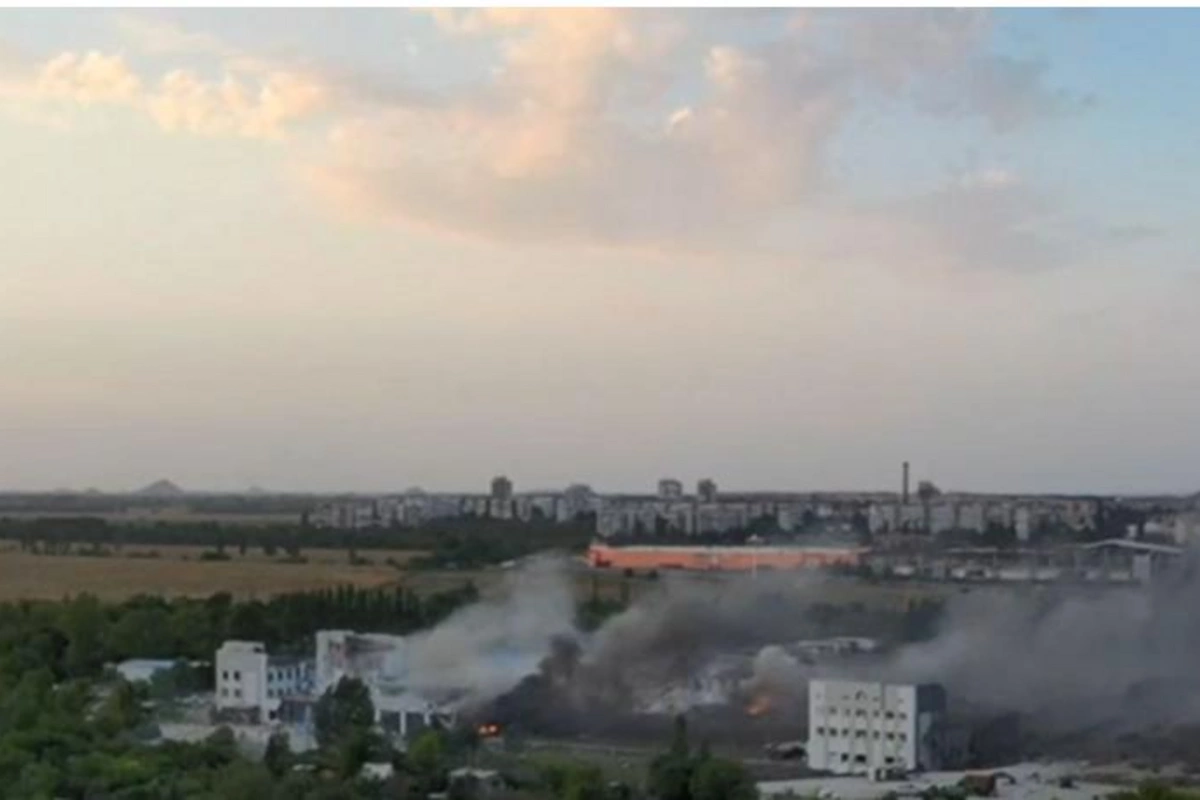 Donetskdə Rusiyanın hərbi anbarı PUA ilə vuruldu