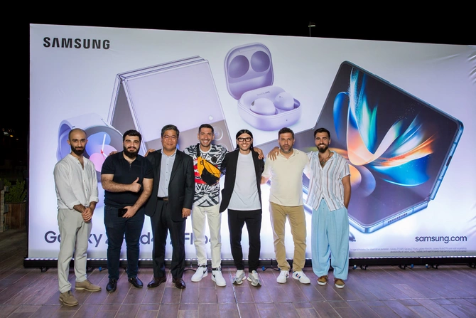 Ulduzların əhatəsində Samsung-un təqdimatı! — FOTOLAR Ulduzların əhatəsində Samsung-un təqdimatı! — FOTOLAR