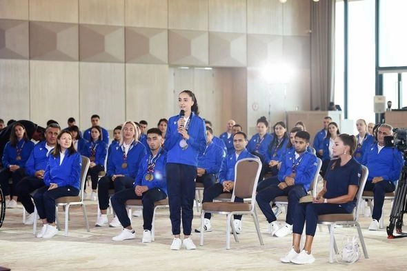 Prezidentlə xanımı İslamiadada uğur qazanmış idmançılarla görüşdü — YENİLƏNİB