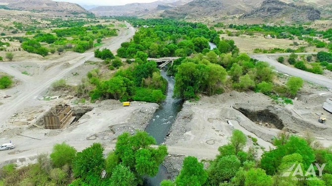 Azərbaycan Ermənistanla sərhəddə yeni yol inşa edir — FOTOLAR