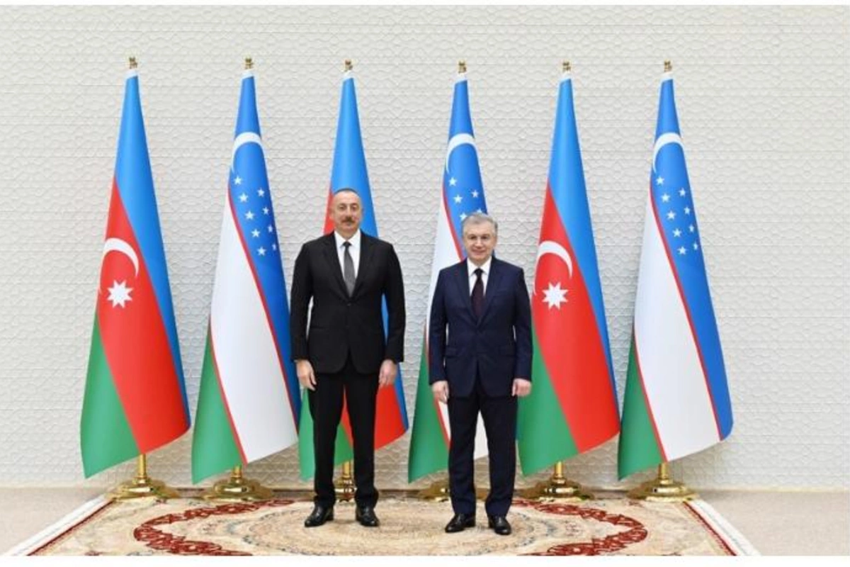Şavkat Mirziyoyev İlham Əliyevə zəng etdi