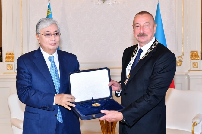 İlham Əliyev Qazaxıstanın “Altın kıran” – “Qızıl qartal” ali ordeni ilə təltif olundu — YENİLƏNİB İlham Əliyev Qazaxıstanın “Altın kıran” – “Qızıl qartal” ali ordeni ilə təltif olundu — YENİLƏNİB
