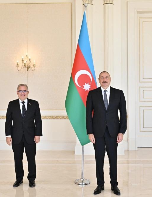 Prezident yeni səfirlərin etimadnamələrini qəbul etdi — FOTOLAR