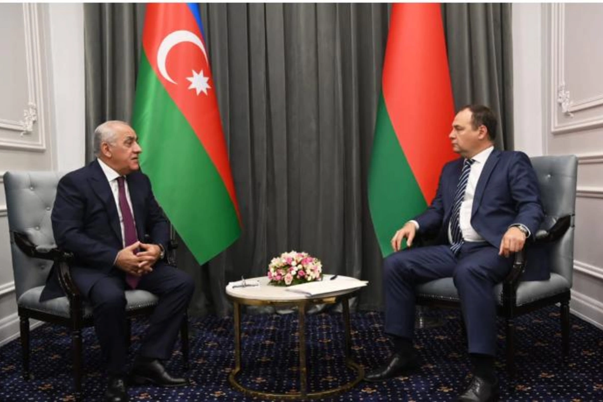 Əli Əsədov Belarusun Baş naziri ilə görüşdü