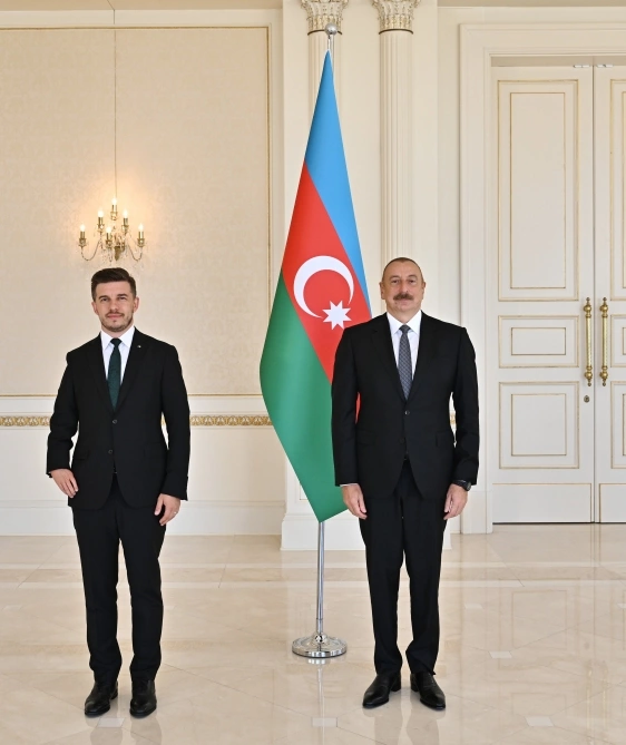 Prezident yeni səfirlərin etimadnamələrini qəbul etdi — FOTOLAR