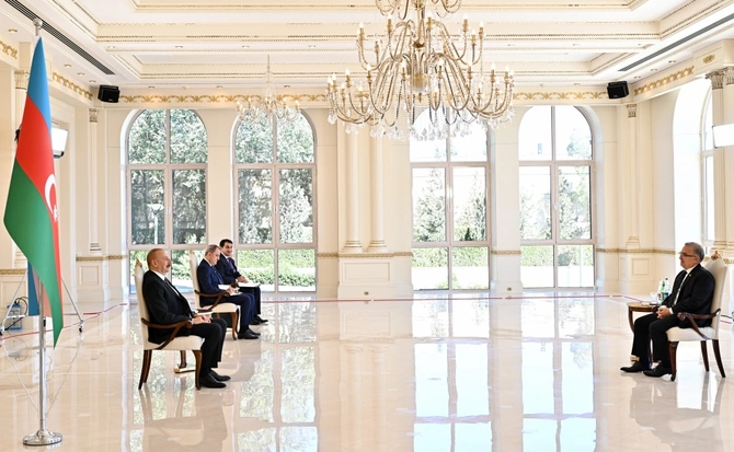Prezident yeni səfirlərin etimadnamələrini qəbul etdi — FOTOLAR
