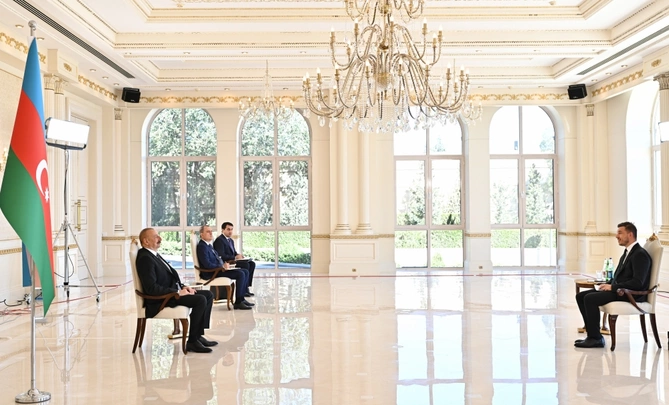 Prezident yeni səfirlərin etimadnamələrini qəbul etdi — FOTOLAR