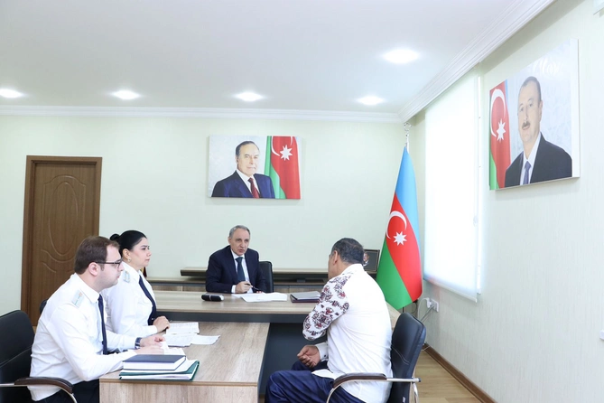 Baş prokuror Şirvan və Hacıqabul sakinlərini qəbul etdi — FOTOLAR
