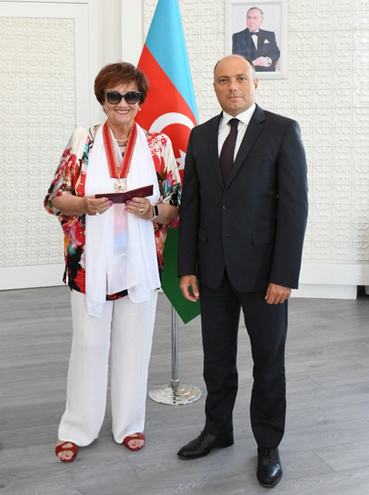Tamara Sinyavskaya “Şərəf” ordeni təqdim edildi — FOTO