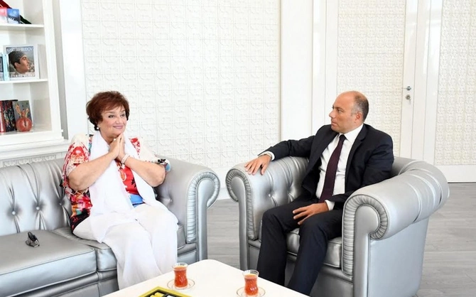 Tamara Sinyavskaya “Şərəf” ordeni təqdim edildi — FOTO