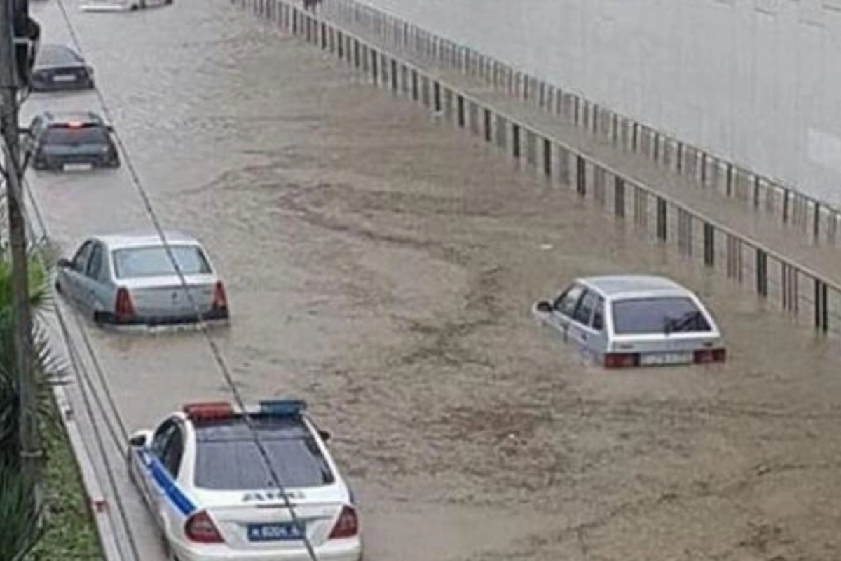 Bu ölkədə fövqəladə vəziyyət elan edildi
