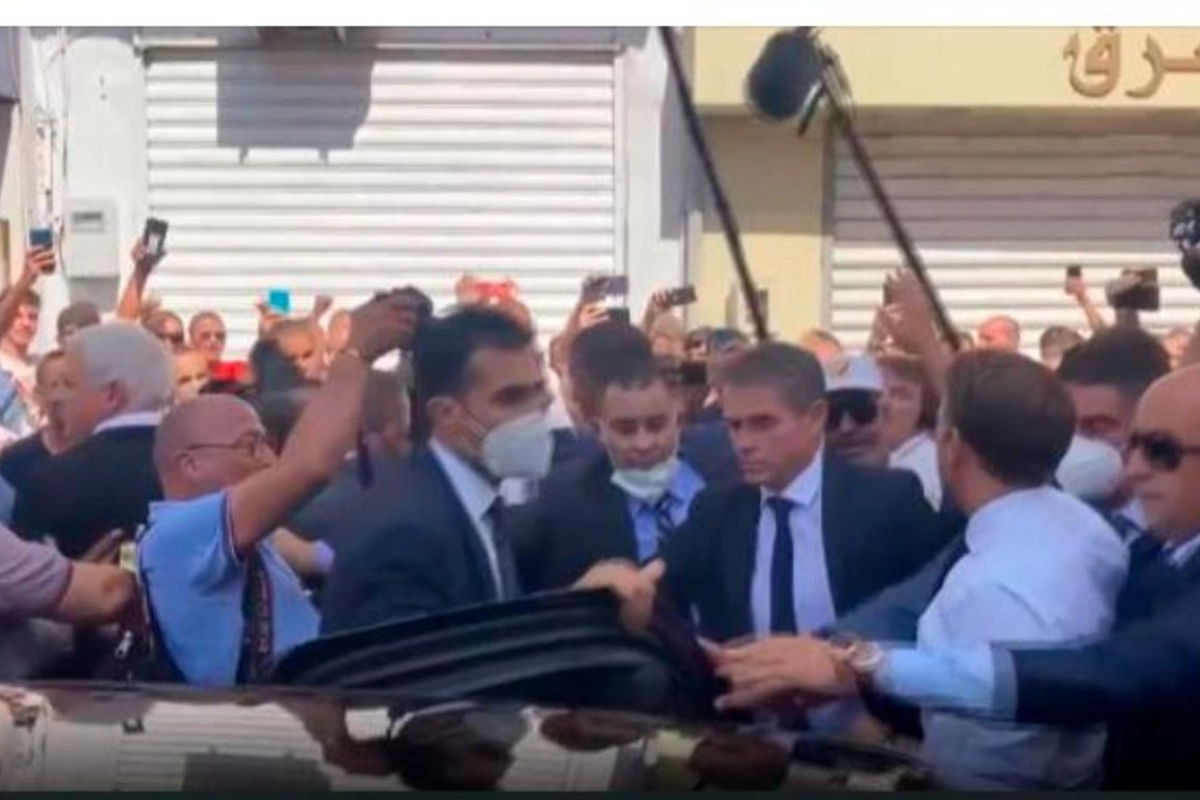 Makron Əlcəzairdə təhqir və etirazlarla qarşılandı