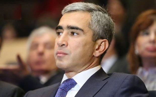 Anar Ələkbərovun fotosu sosial şəbəkədə maraqla qarşılandı
