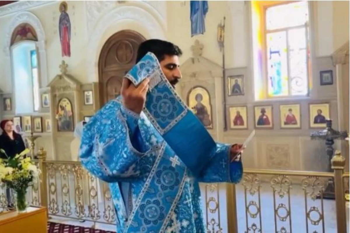 Kilsədə ilk dəfə Azərbaycan dilində dua oxundu — VİDEO