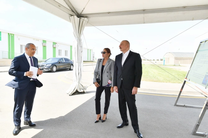 İlham Əliyev və Mehriban Əliyeva “Grand-Agro İnvitro” MMC-nin müəssisəsi ilə tanış oldu — FOTOLAR