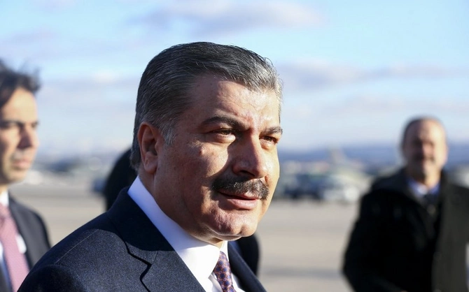 Səhiyyə naziri koronavirusa yoluxdu