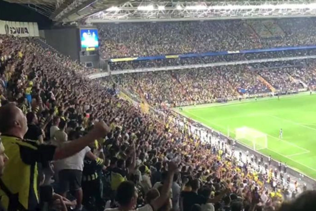 UEFA Putinə görə “Fənərbağça”nı cəzalandırdı