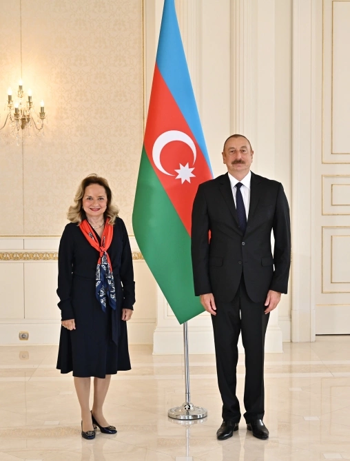 İlham Əliyev Panamanın yeni səfirinin etimadnaməsini qəbul etdi — YENİLƏNİB İlham Əliyev Panamanın yeni səfirinin etimadnaməsini qəbul etdi — YENİLƏNİB