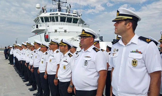 İranın hərbi gəmiləri Bakıya gəldi — FOTO