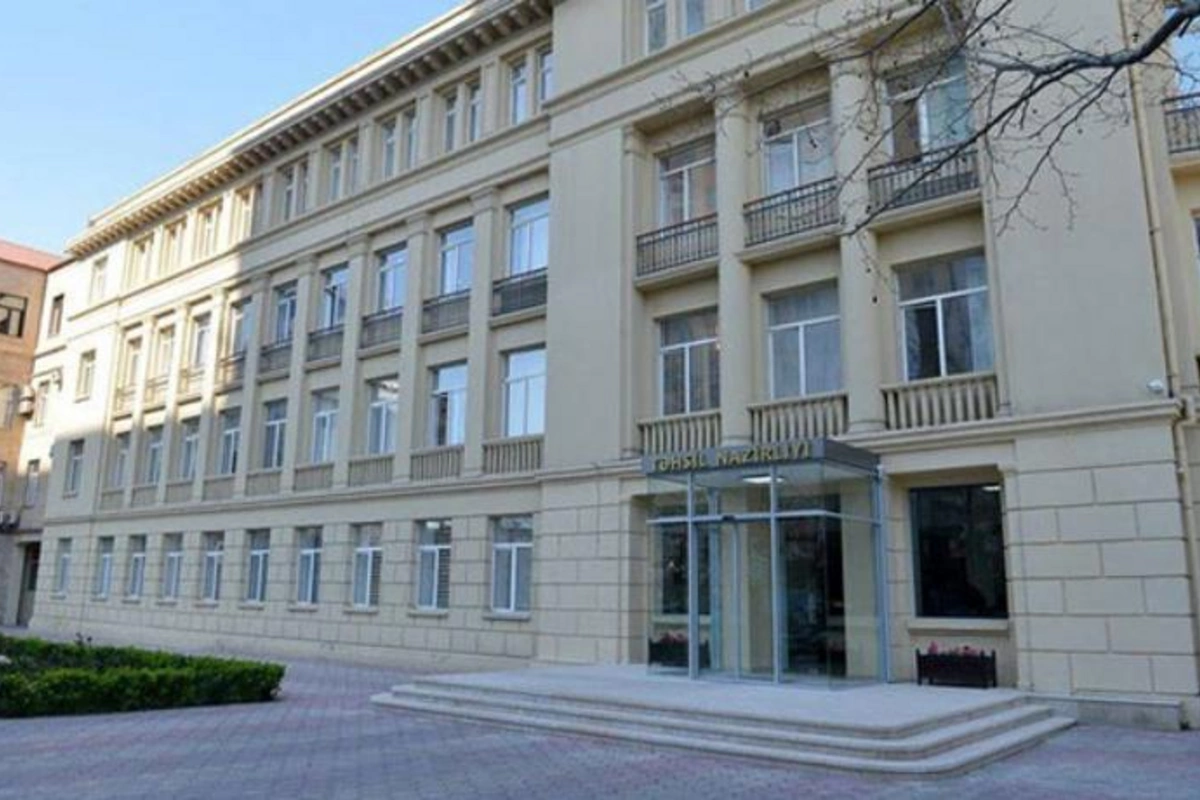 Regional təhsil idarələrində müdir təyinatları olub