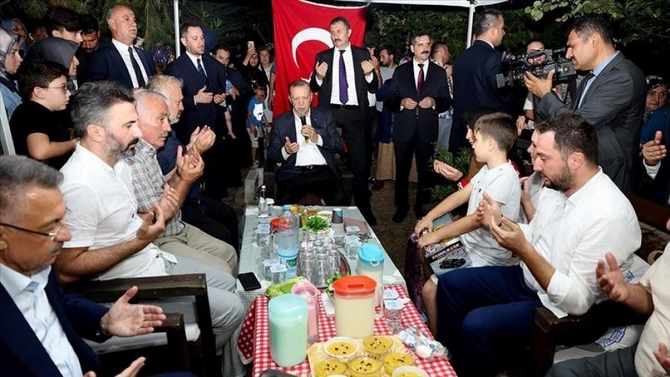 Ərdoğan şəhid ailəsini ziyarət etdi — FOTO