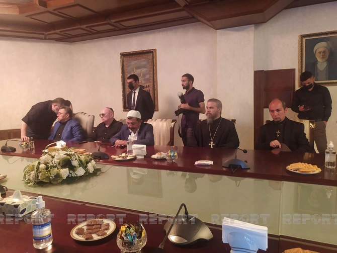 Azərbaycanda dini konfessiyaların nümayəndələri qan verdi — FOTOLAR Azərbaycanda dini konfessiyaların nümayəndələri qan verdi — FOTOLAR