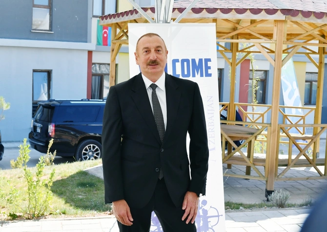 İlham Əliyev və Mehriban Əliyeva Konyada azərbaycanlı idmançılarla görüşdü — YENİLƏNİB