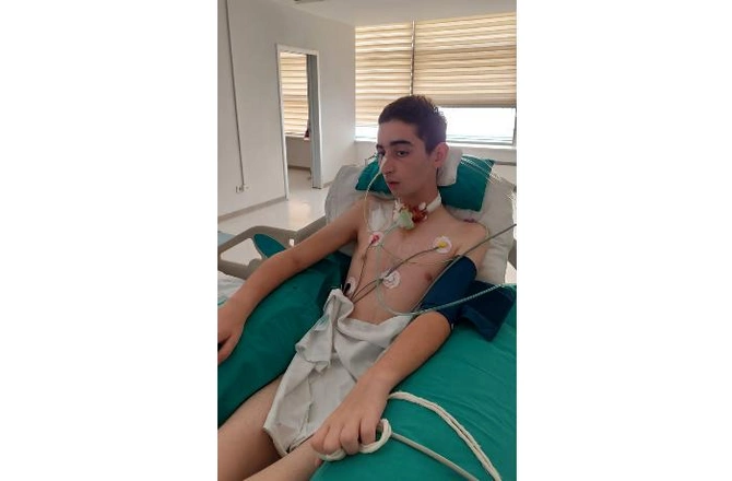 Daxili Qoşunların müdavimi hospitalda niyə şikəst oldu? — Zabit olmaq istəyən vətənpərvər gəncin acı taleyi... (FOTOLAR) Daxili Qoşunların müdavimi hospitalda niyə şikəst oldu? — Zabit olmaq istəyən vətənpərvər gəncin acı taleyi... (FOTOLAR)