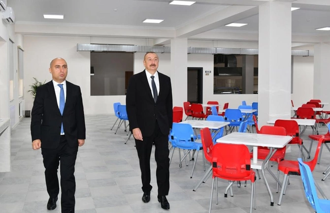 Prezident Binəqədidə yeni inşa olunan məktəbin açılışında iştirak etdi — FOTOLAR