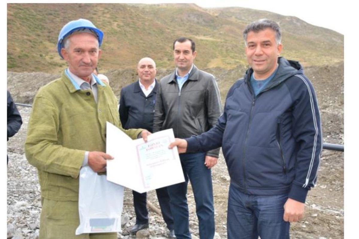 Ruslan Əliyev Şamaxıda qazlaşdırılma işləri ilə tanış oldu — FOTOLAR