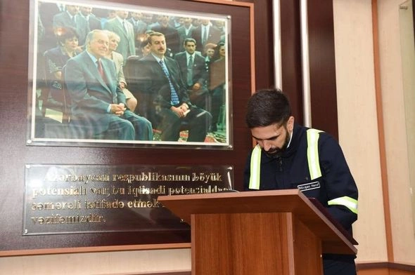 SOCAR prezidentinin rəhbərliyi ilə nümayəndə heyəti “Neft Daşları”nda — FOTOLAR