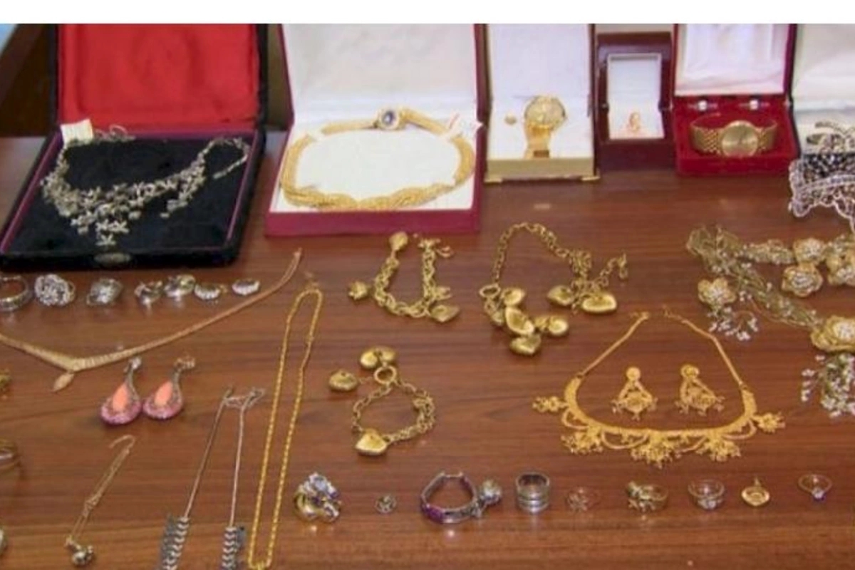 Lənkəranda evdən 15 minlik qızıl oğurlandı