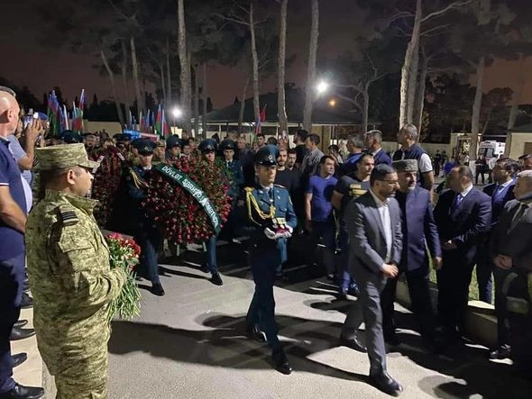 Şəhid kapitan Fərid Mehbalıyev İkinci Şəhidlər Xiyabanında dəfn olundu — FOTOLAR