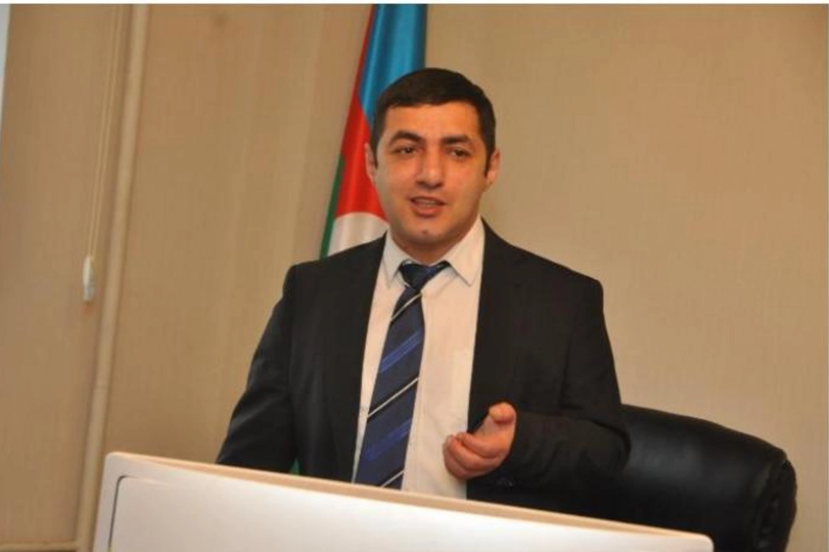 ​Tanınmış vəkilə məhkəmədə hücum etdilər